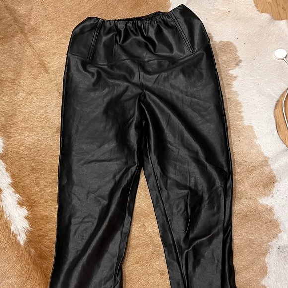 Wilfred Free Daria Pant High-waisted Vegan Leather leggings, size small - Picture 2 of 4
